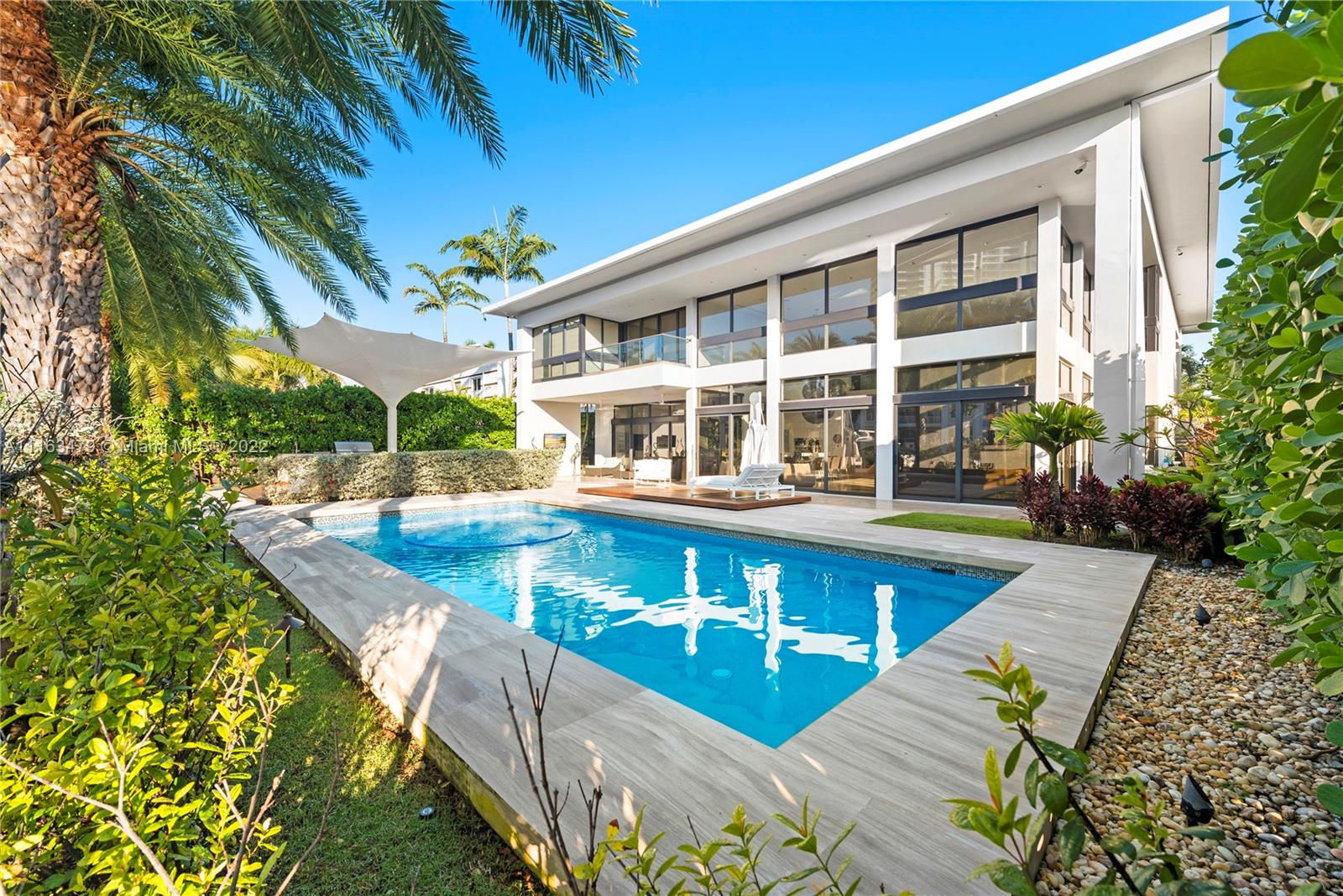 GOLDEN ISLES ESTATES FIRS - Residential