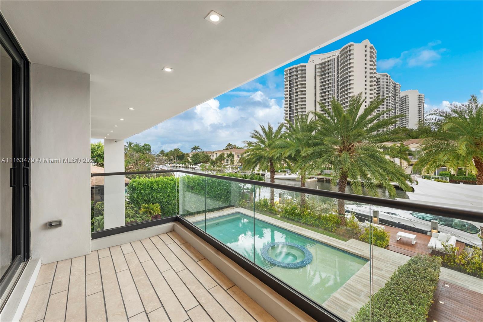 GOLDEN ISLES ESTATES FIRS - Residential