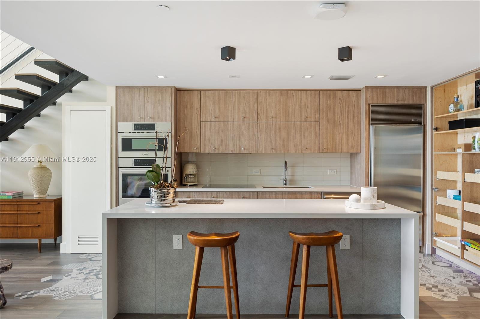 TEN MUSEUM PK RESIDENTIAL - Residential