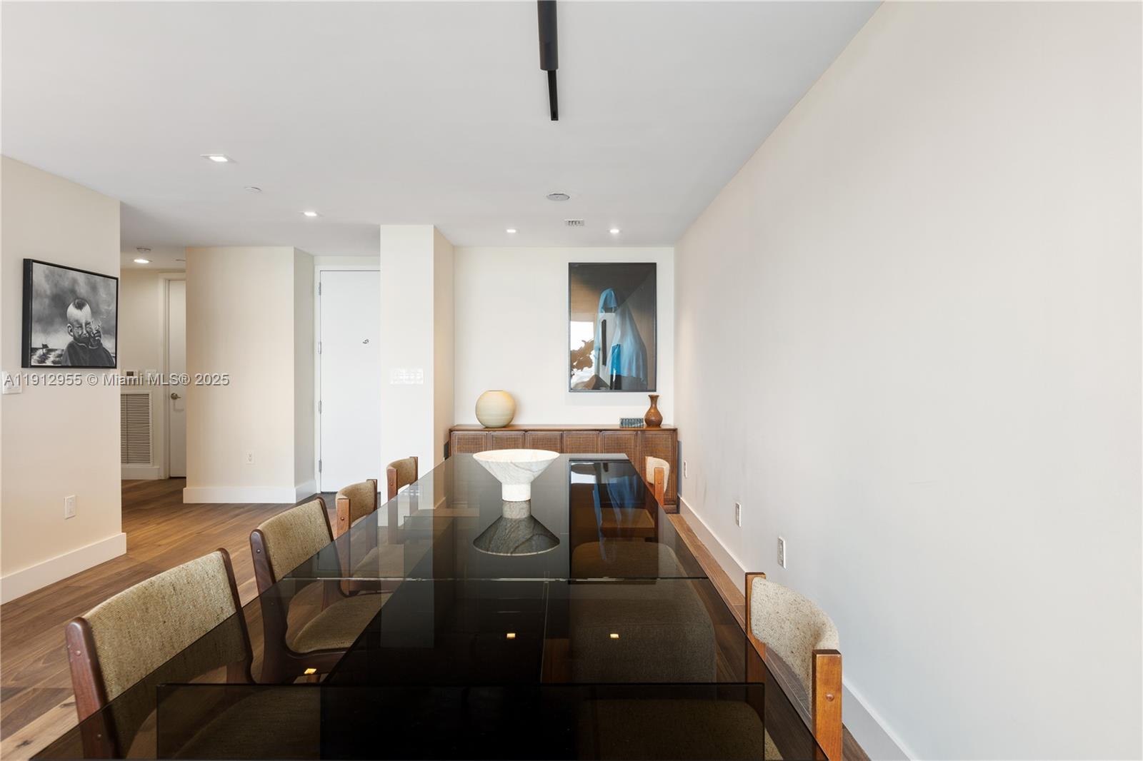 TEN MUSEUM PK RESIDENTIAL - Residential