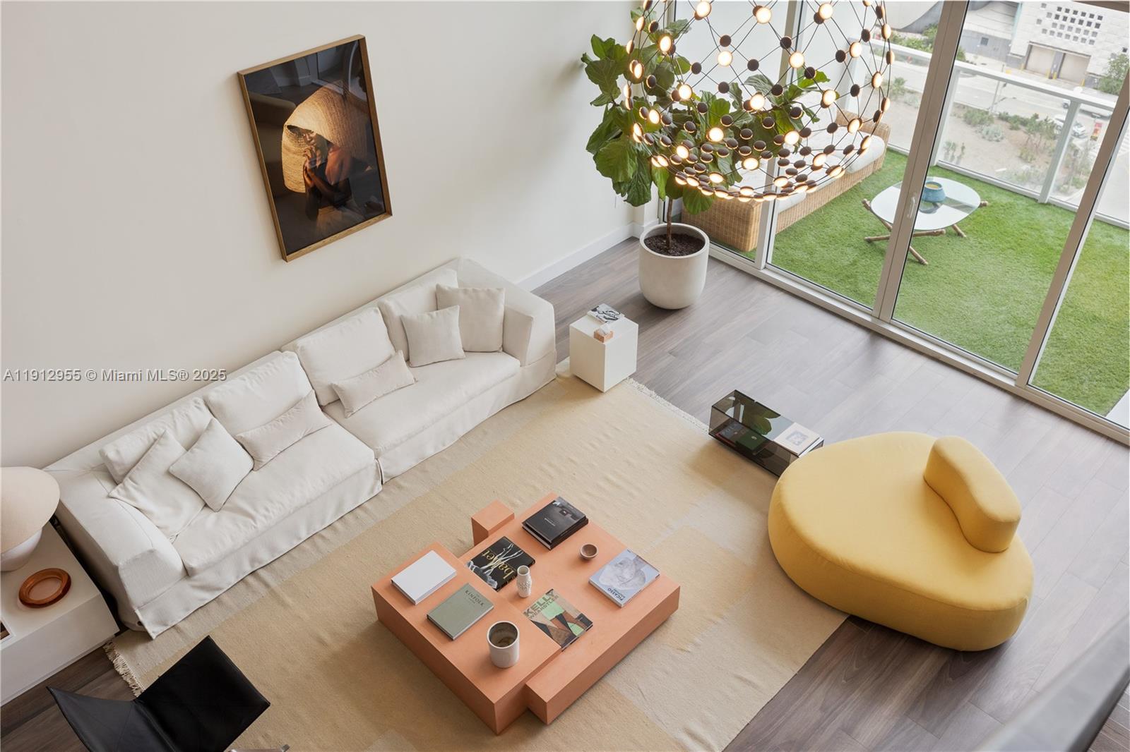 TEN MUSEUM PK RESIDENTIAL - Residential