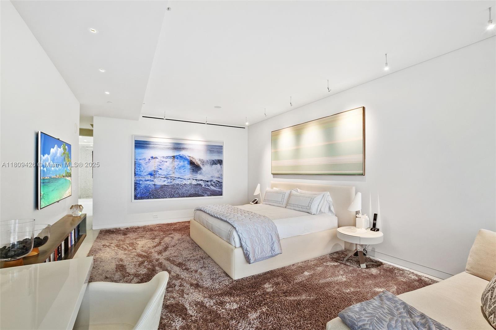 BAL HARBOUR CENTER CONDO - Residential