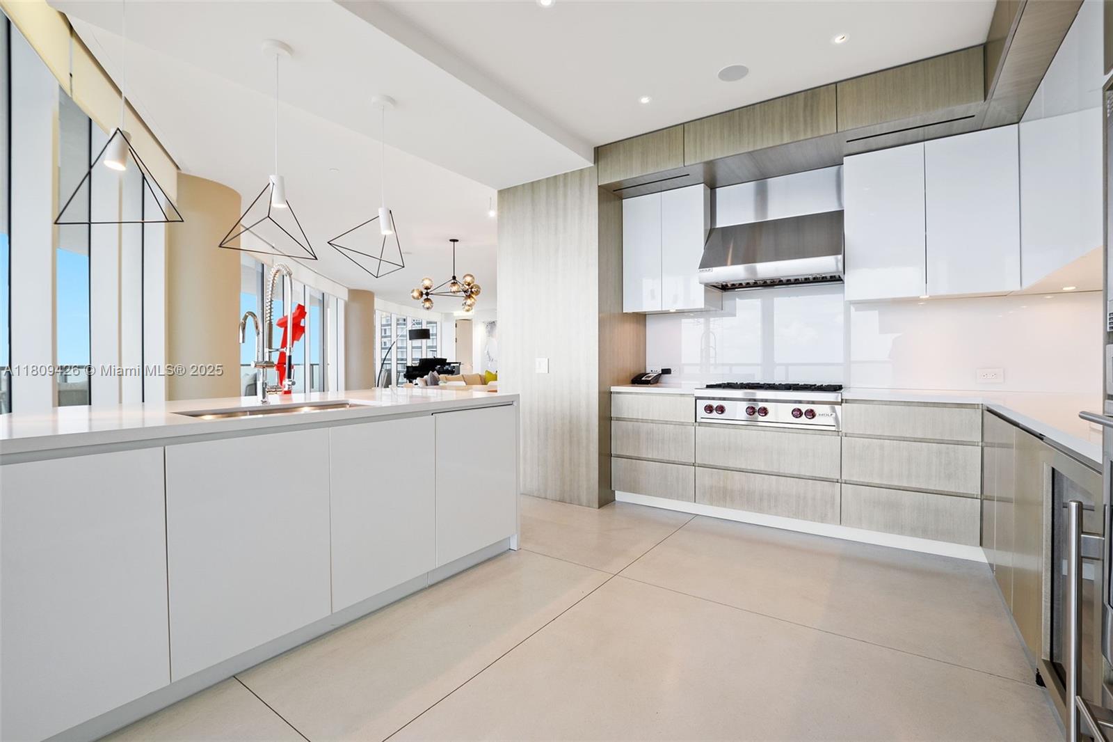 BAL HARBOUR CENTER CONDO - Residential