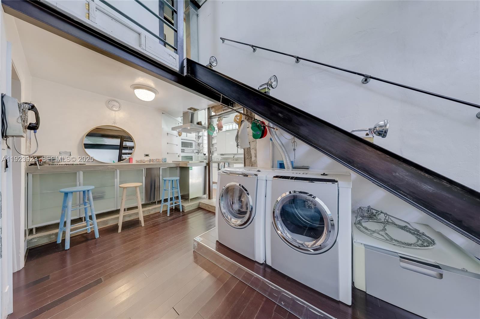 KELLAR COURT CONDO - Residential