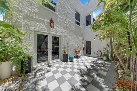 305 Jefferson Ave 5 Miami Beach FL 33139