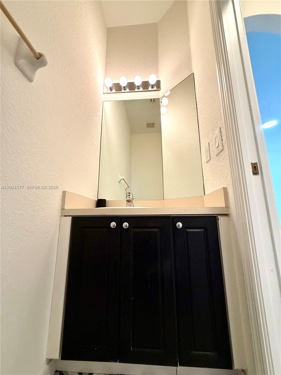 TOWNGATE NORTH - Residential