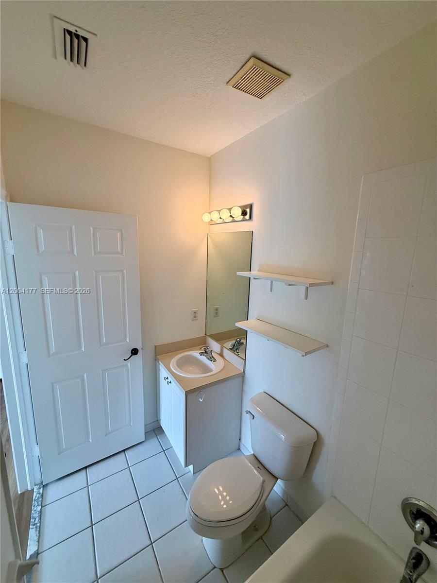 TOWNGATE NORTH - Residential