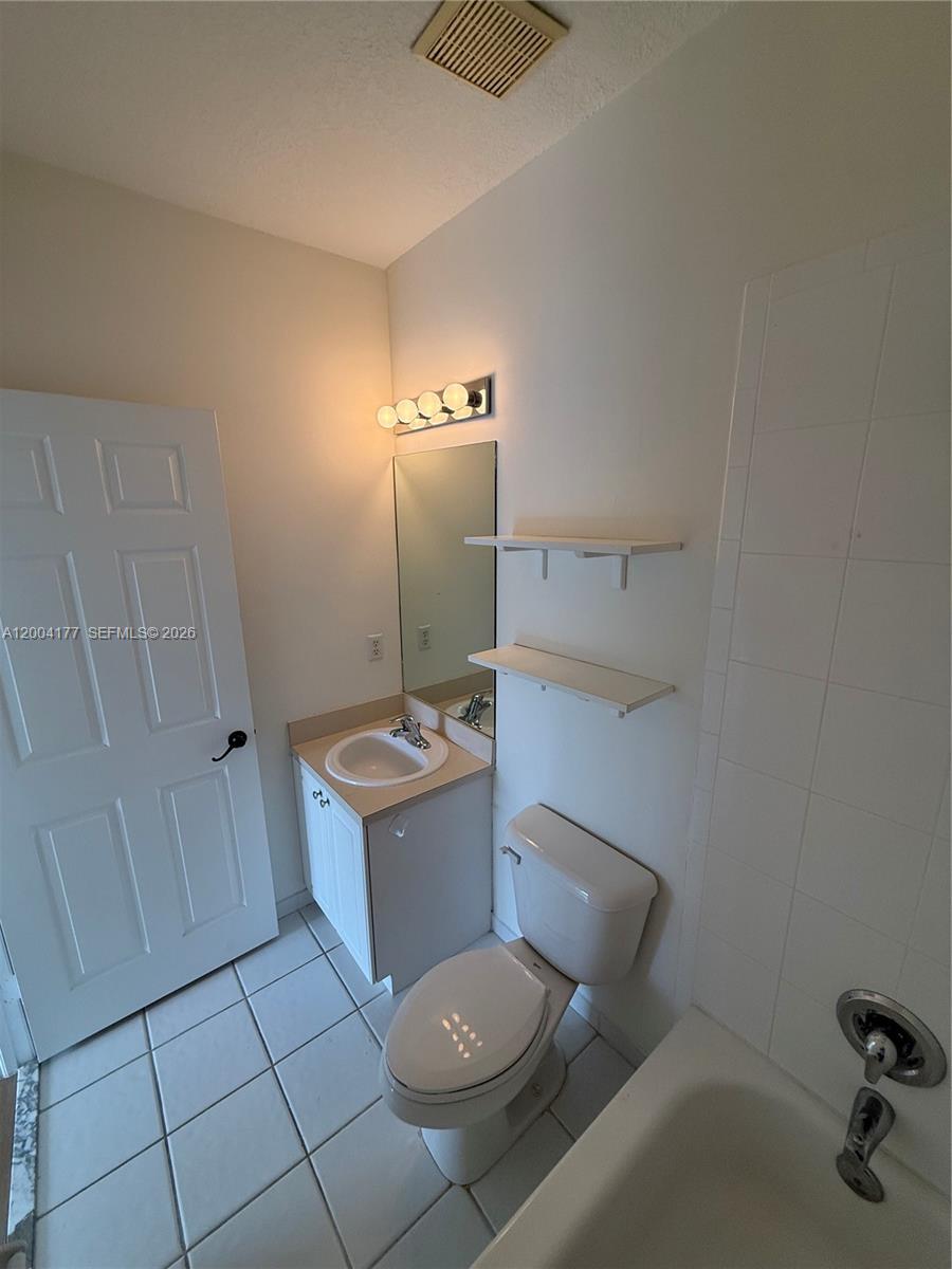 TOWNGATE NORTH - Residential