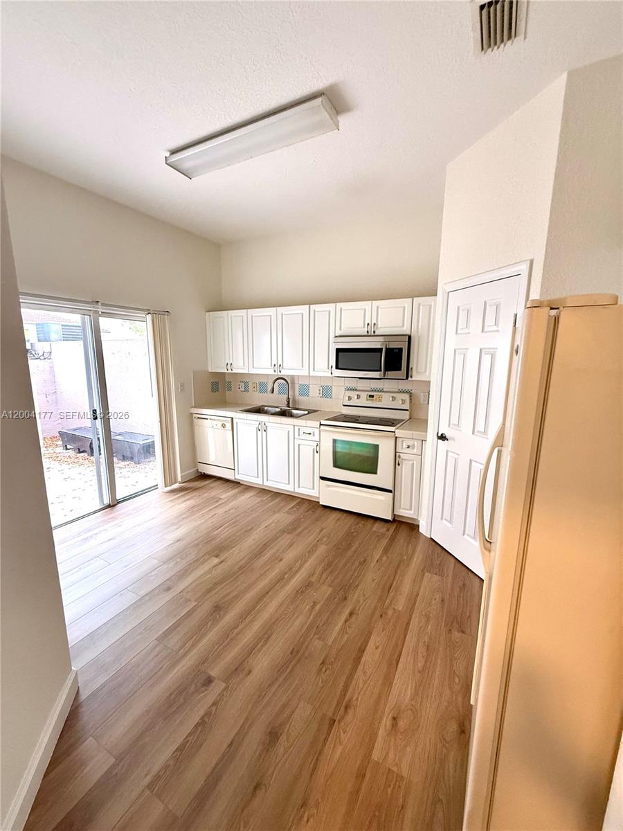 TOWNGATE NORTH - Residential