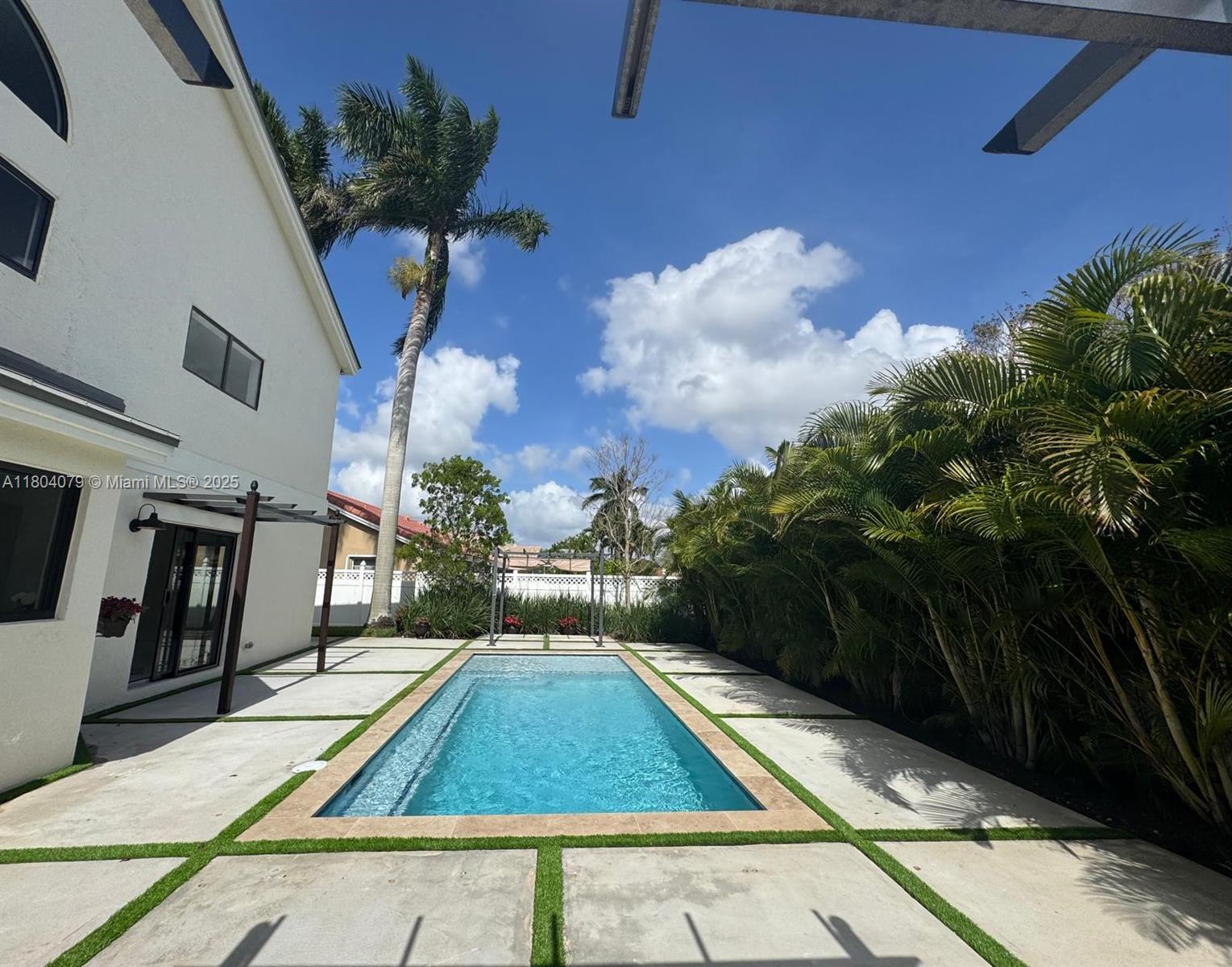 PRESERVE AT CHAPEL TRAIL - Residential Lease