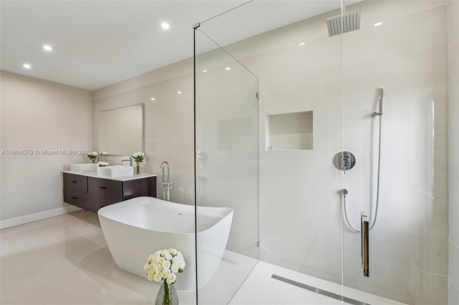 PRESERVE AT CHAPEL TRAIL - Residential Lease