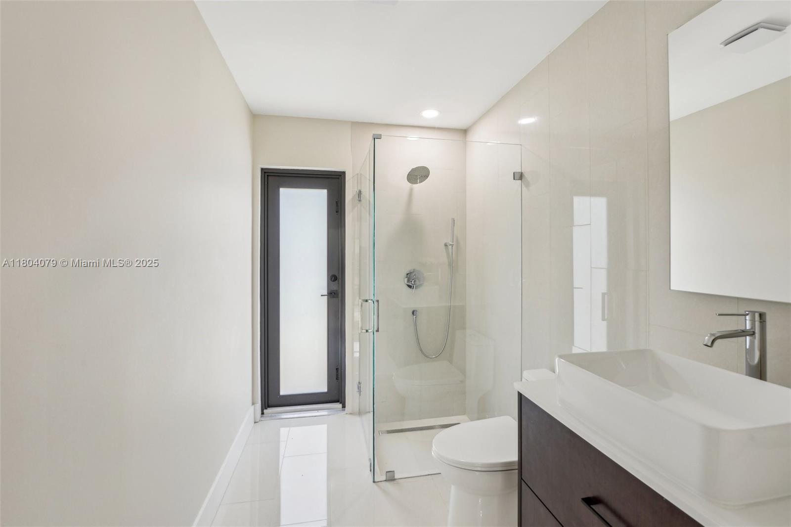 PRESERVE AT CHAPEL TRAIL - Residential Lease