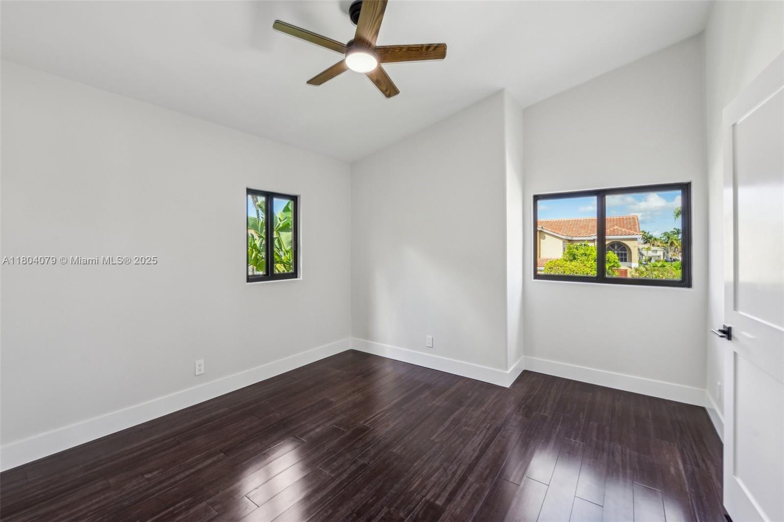 PRESERVE AT CHAPEL TRAIL - Residential Lease