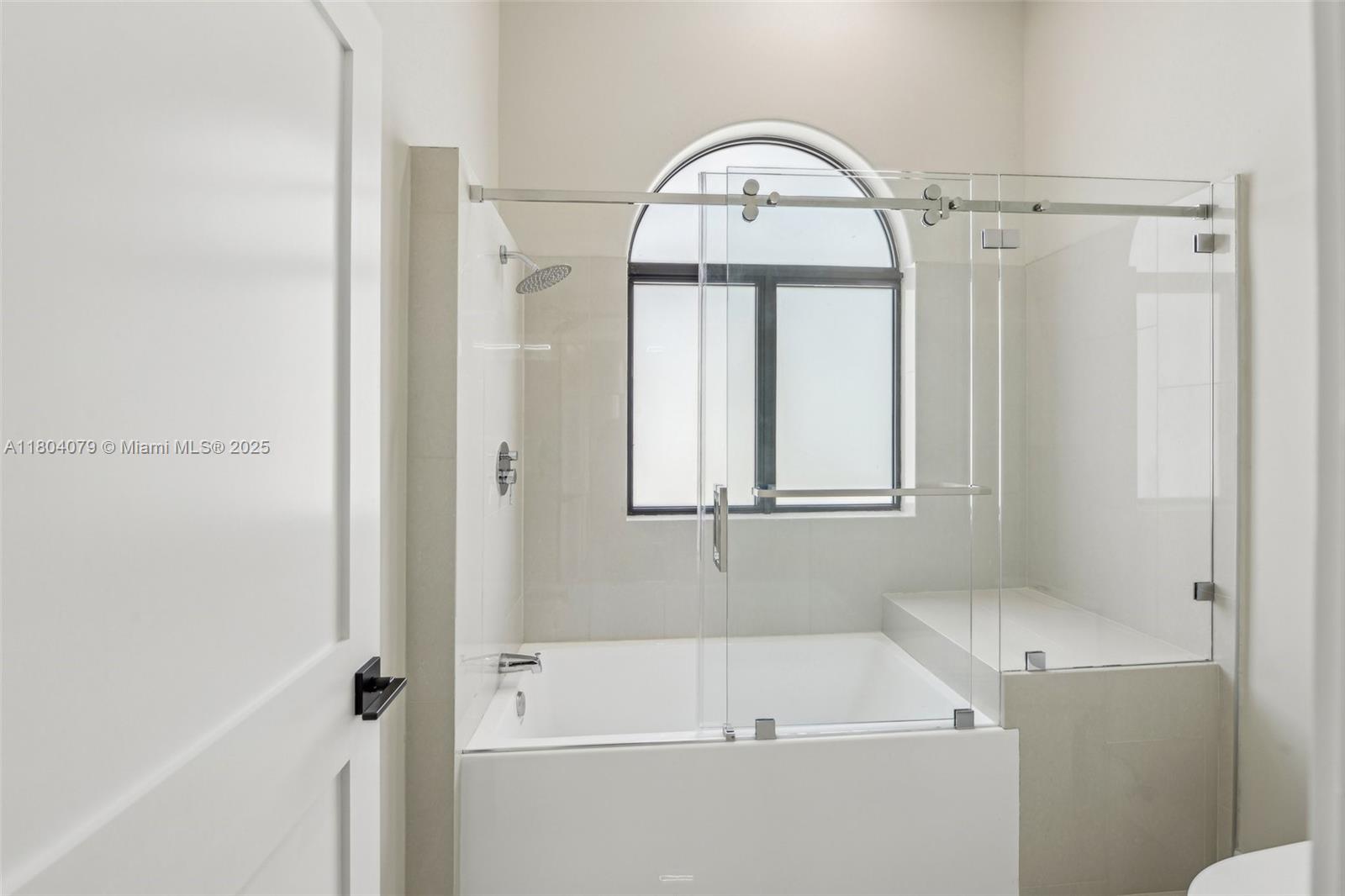 PRESERVE AT CHAPEL TRAIL - Residential Lease