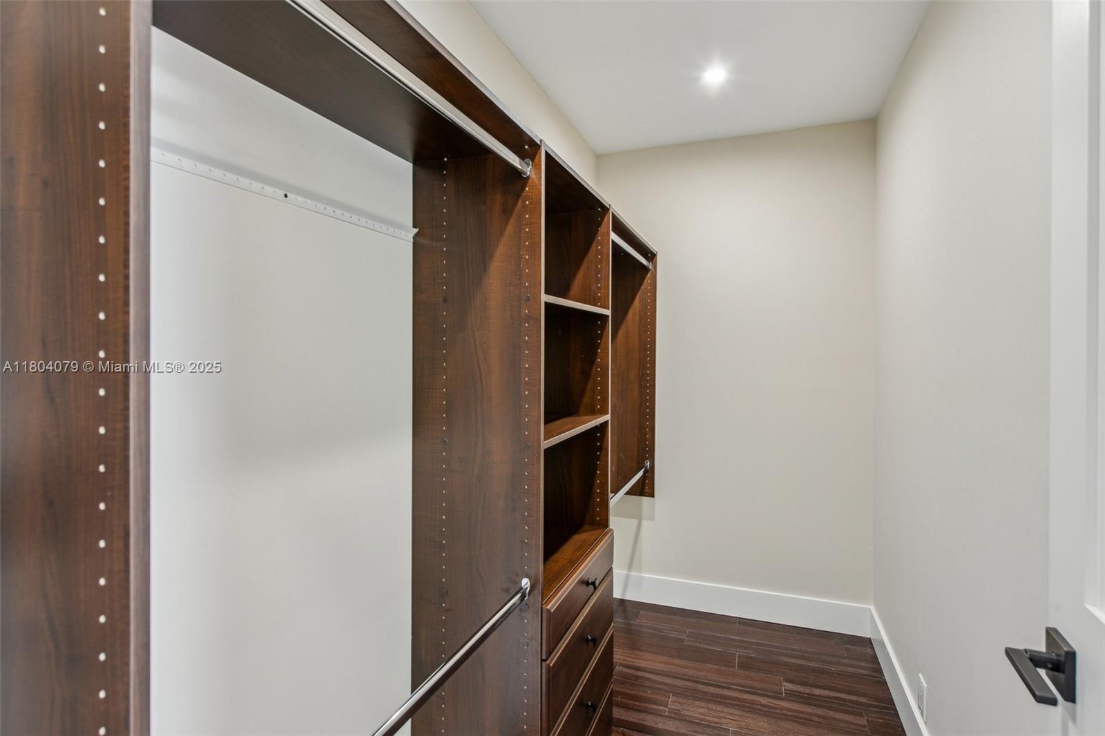 PRESERVE AT CHAPEL TRAIL - Residential Lease