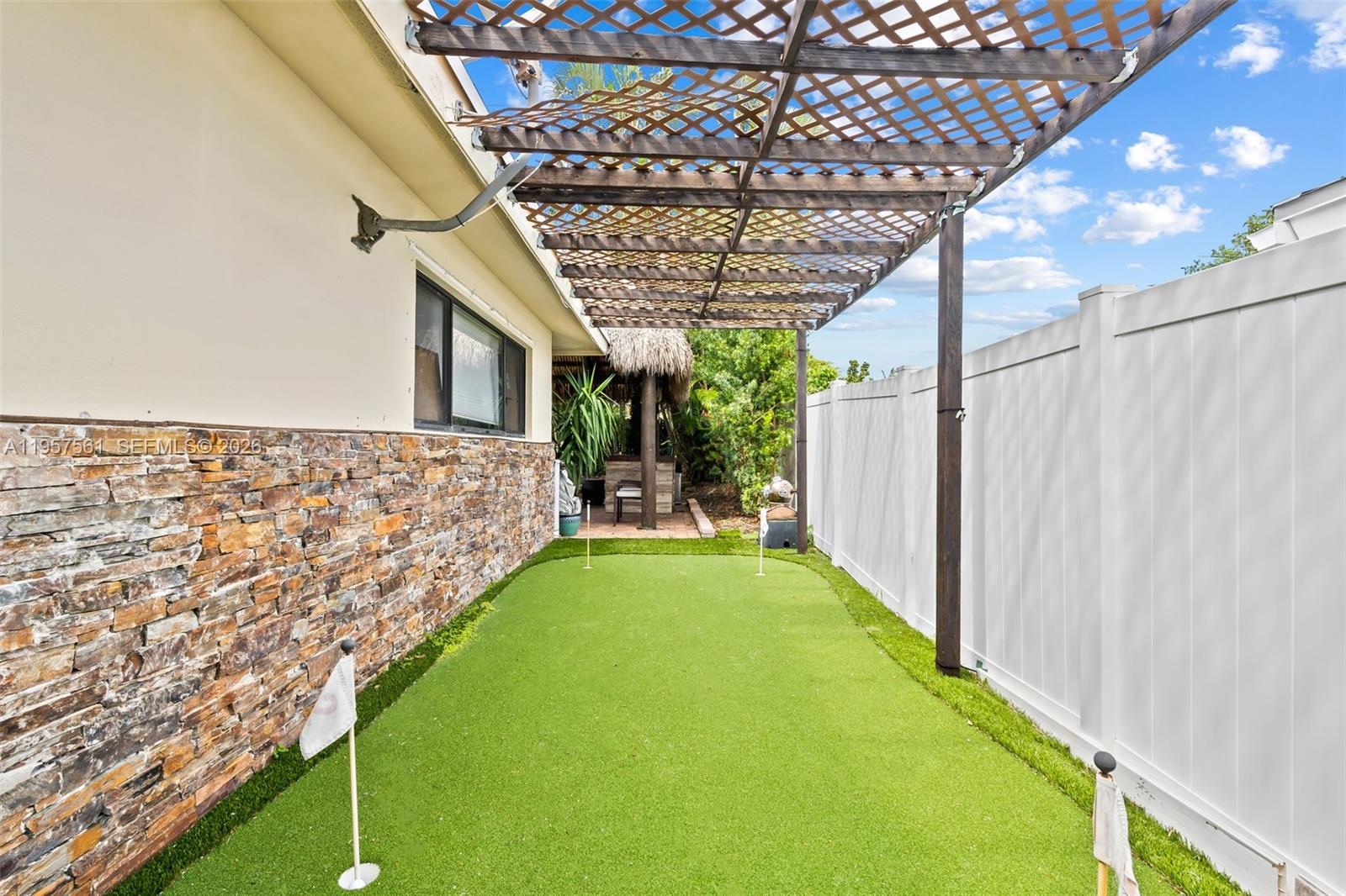 SANTA BARBARA ESTATES - Residential