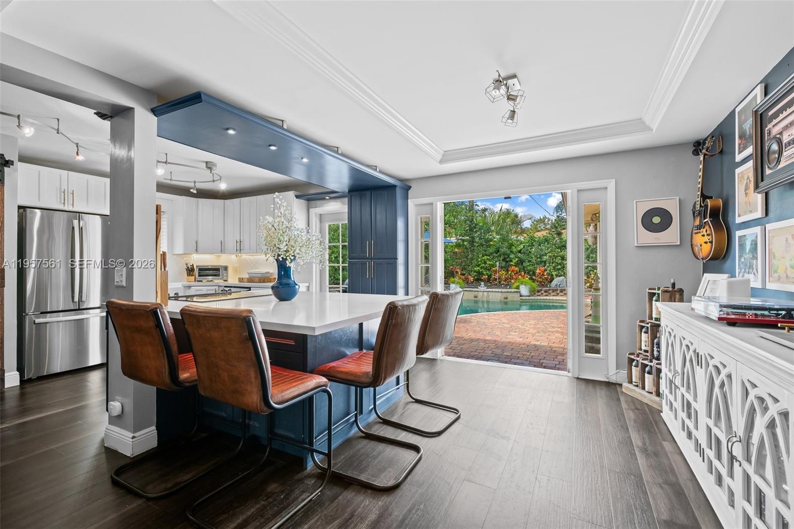 SANTA BARBARA ESTATES - Residential