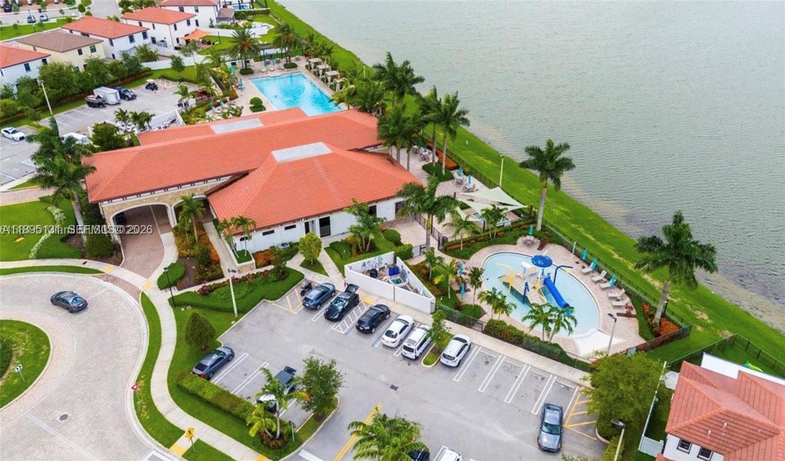 AQUABELLA NORTH REPLAT - Residential