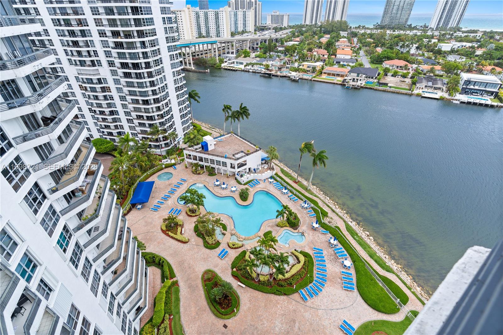 MYSTIC POINTE CONDO NO TH - Residential Lease