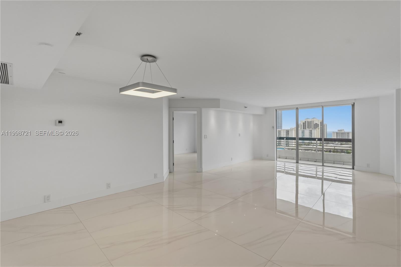 MYSTIC POINTE CONDO NO TH - Residential Lease