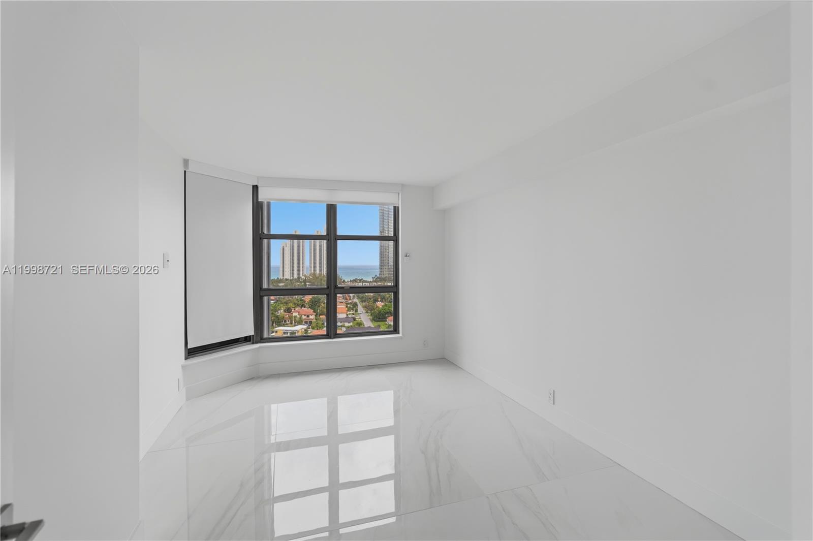 MYSTIC POINTE CONDO NO TH - Residential Lease