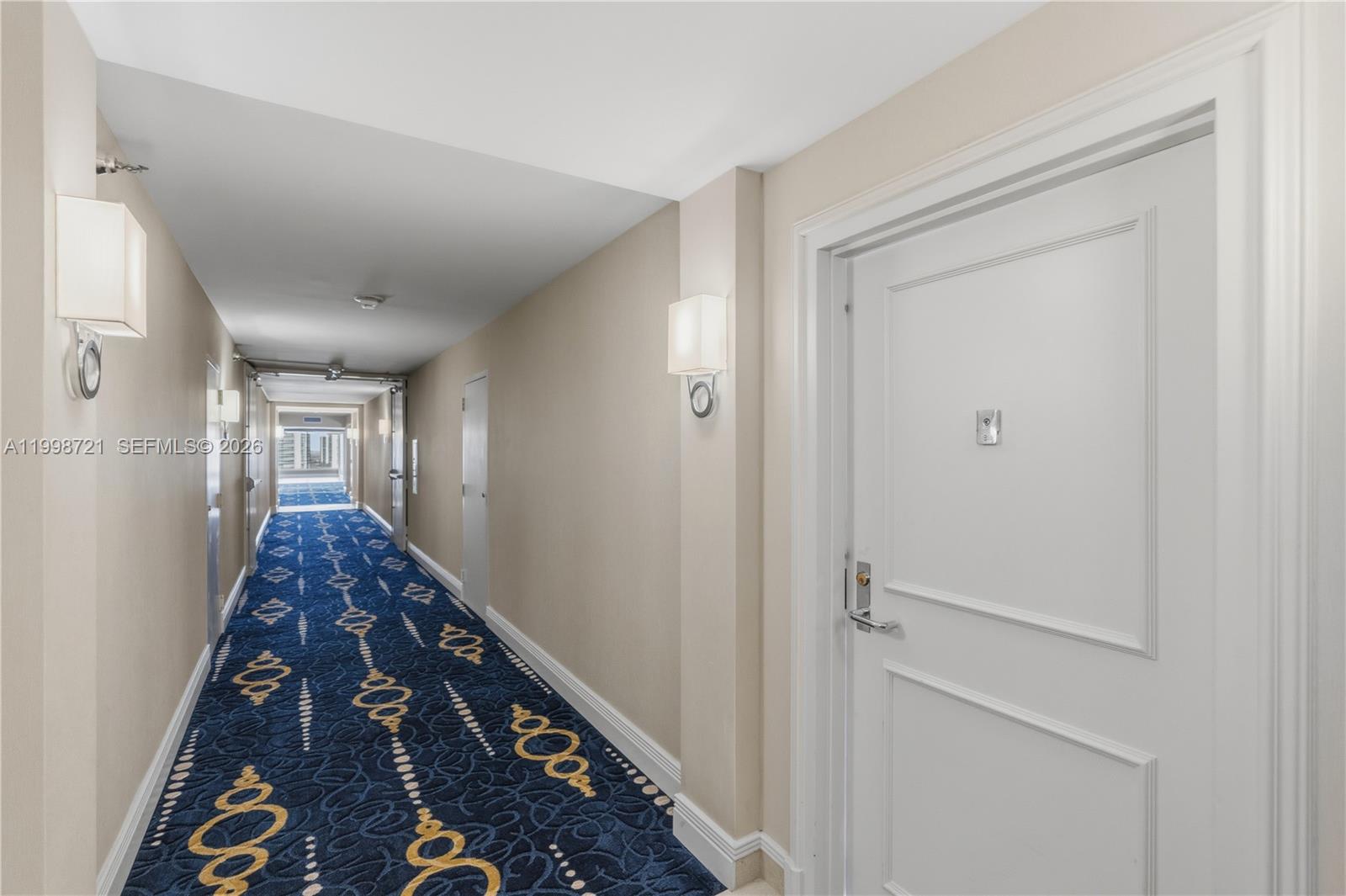 MYSTIC POINTE CONDO NO TH - Residential Lease