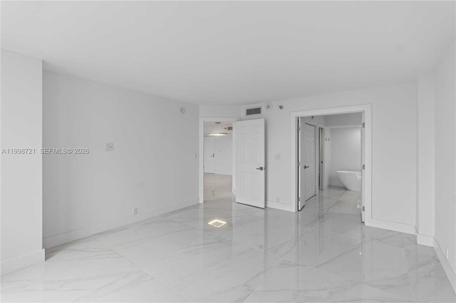 MYSTIC POINTE CONDO NO TH - Residential Lease