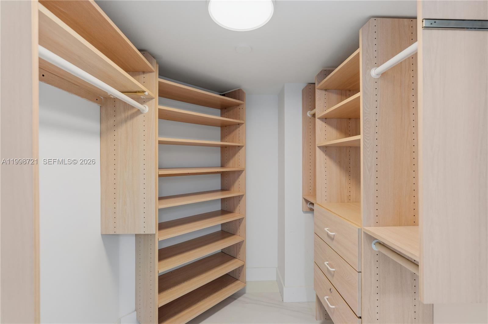 MYSTIC POINTE CONDO NO TH - Residential Lease