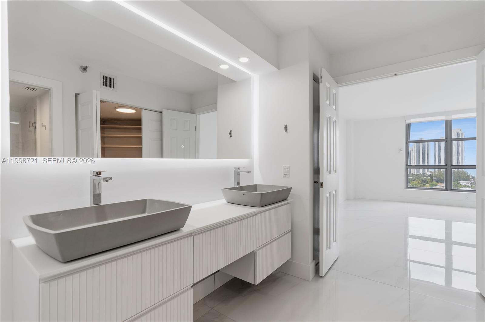 MYSTIC POINTE CONDO NO TH - Residential Lease