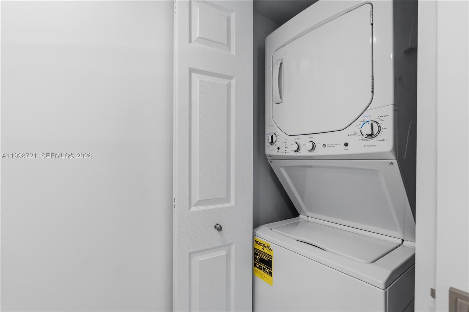 MYSTIC POINTE CONDO NO TH - Residential Lease