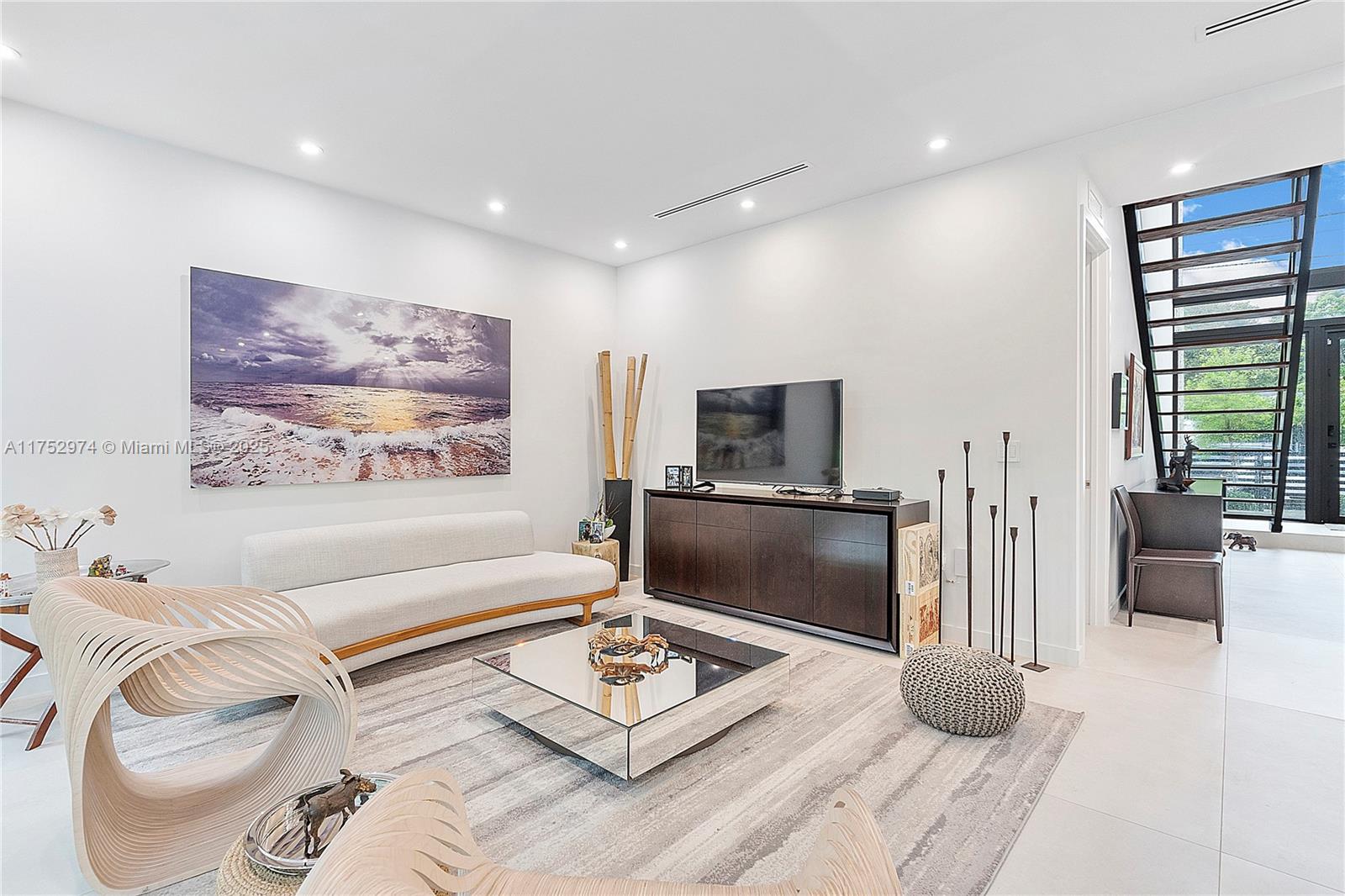 FROW HOMESTEAD - Residential