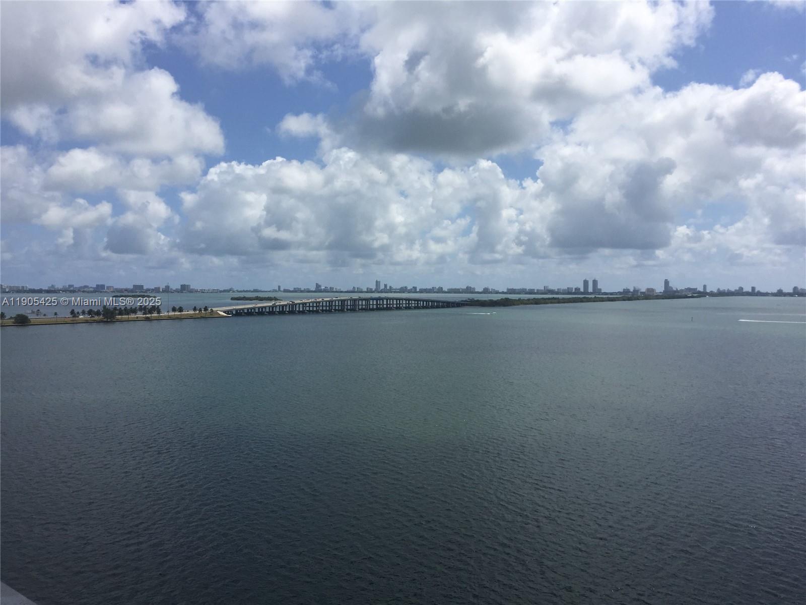 BISCAYNE BEACH - Residential