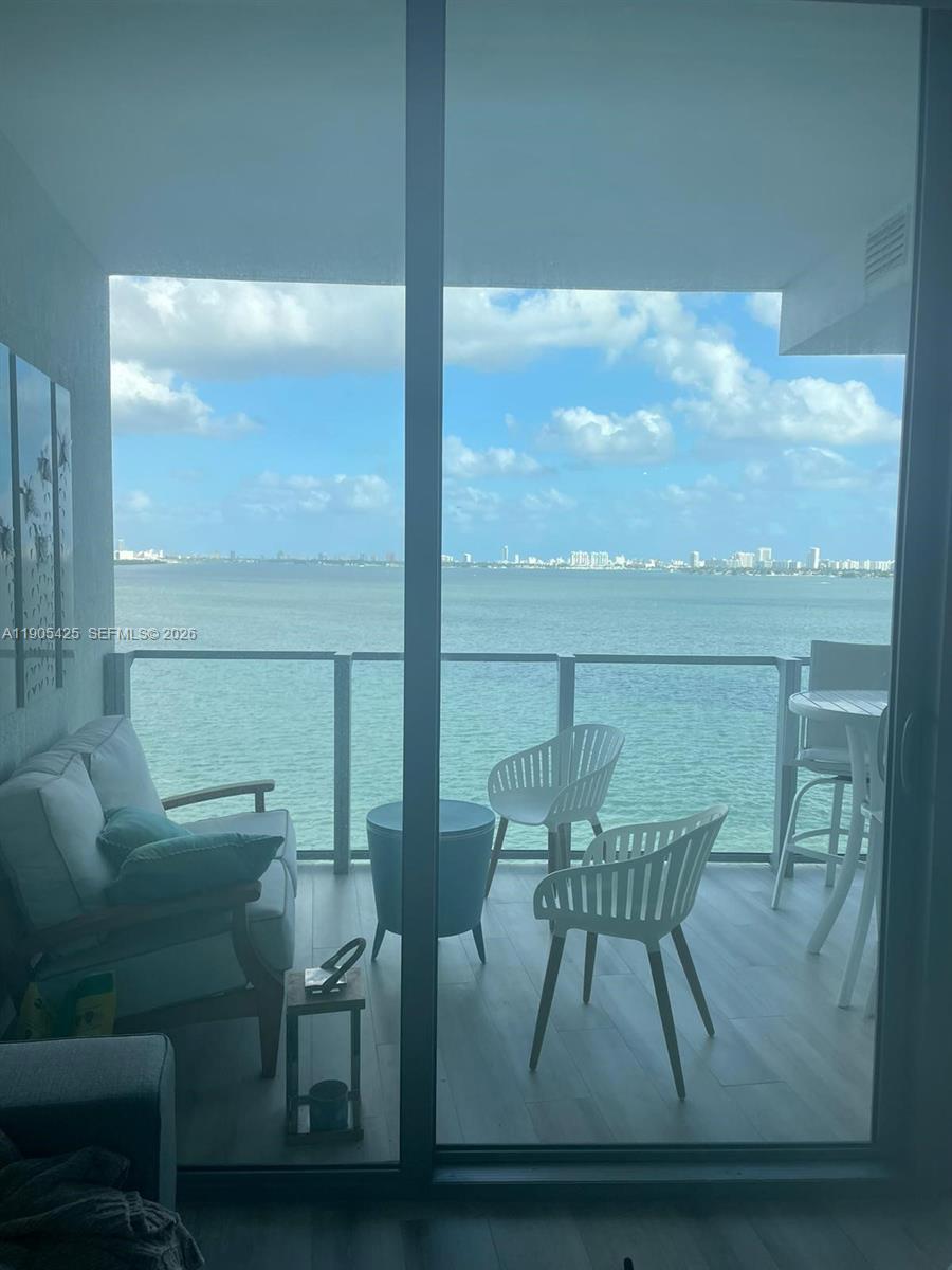 BISCAYNE BEACH - Residential