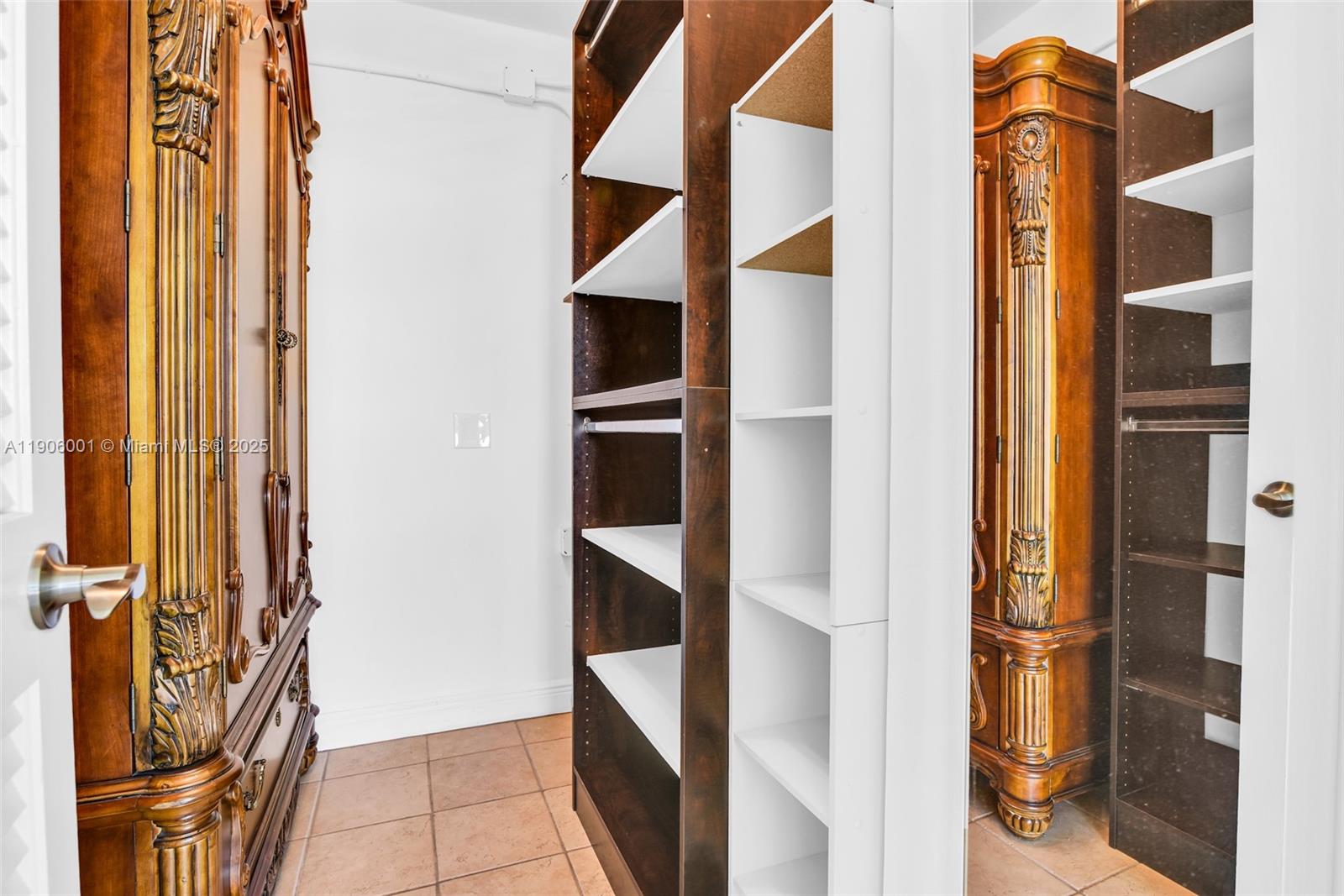 EMBASSY TOWER II INC COND - Residential Lease