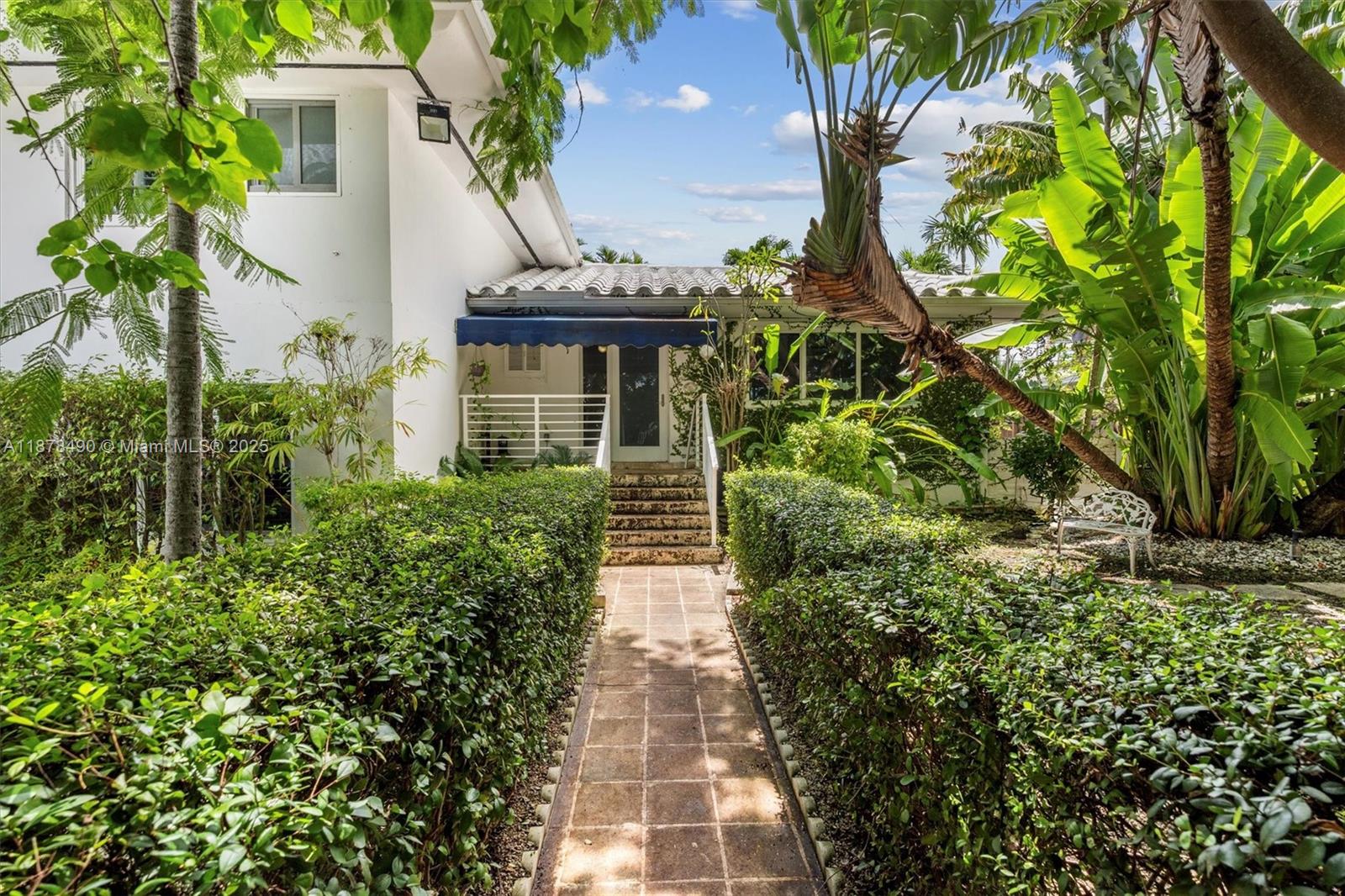 DAVIS HARBOR - Residential