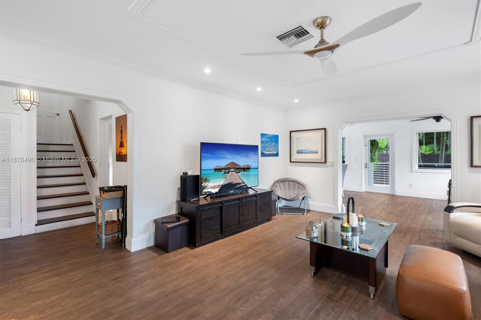 DAVIS HARBOR - Residential