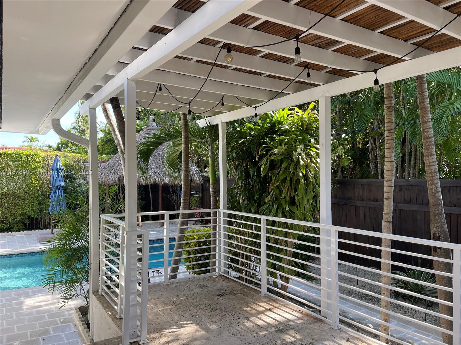 DAVIS HARBOR - Residential