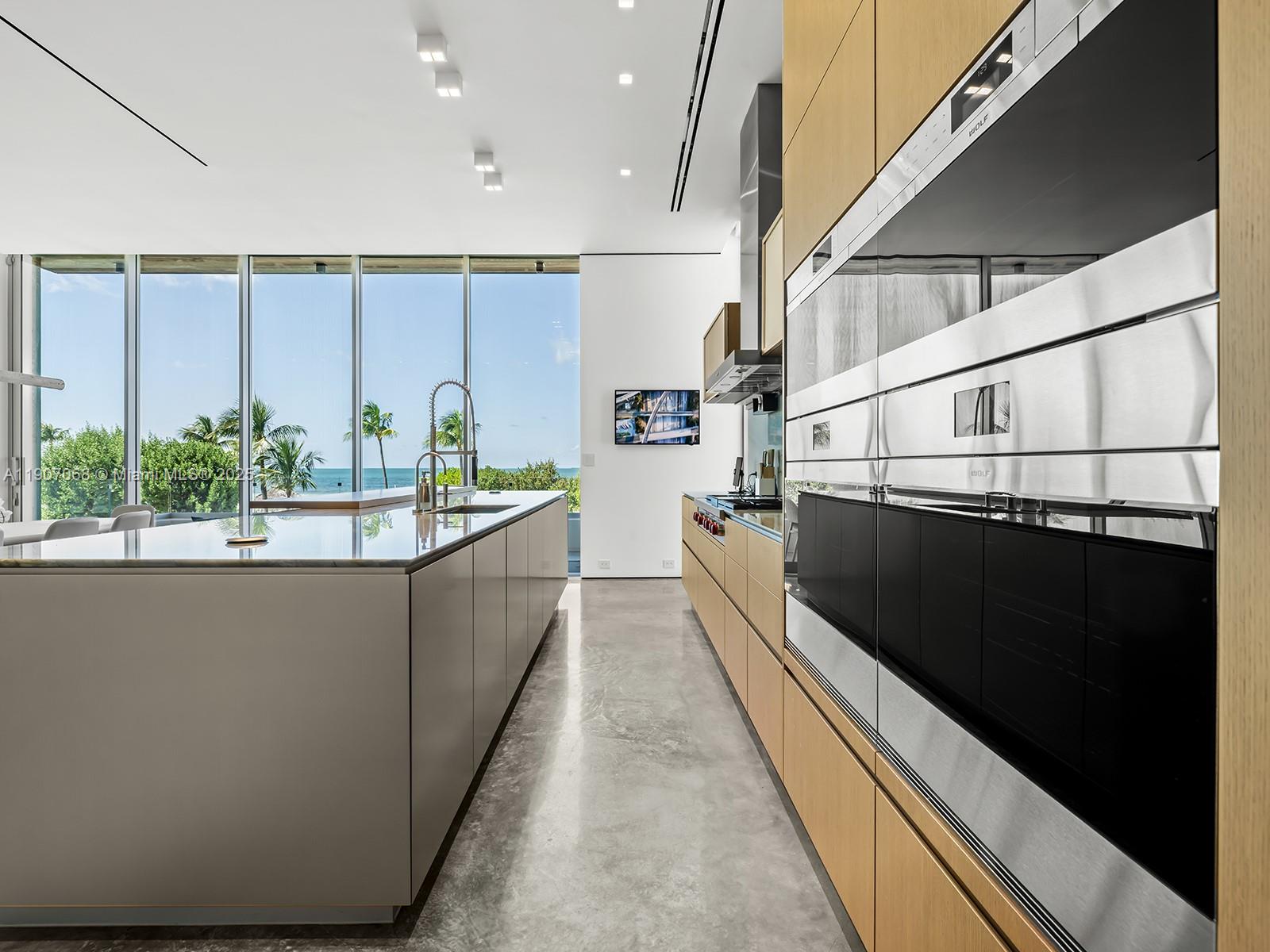 PORT ANTIGUA PLAT NO 2 - Residential