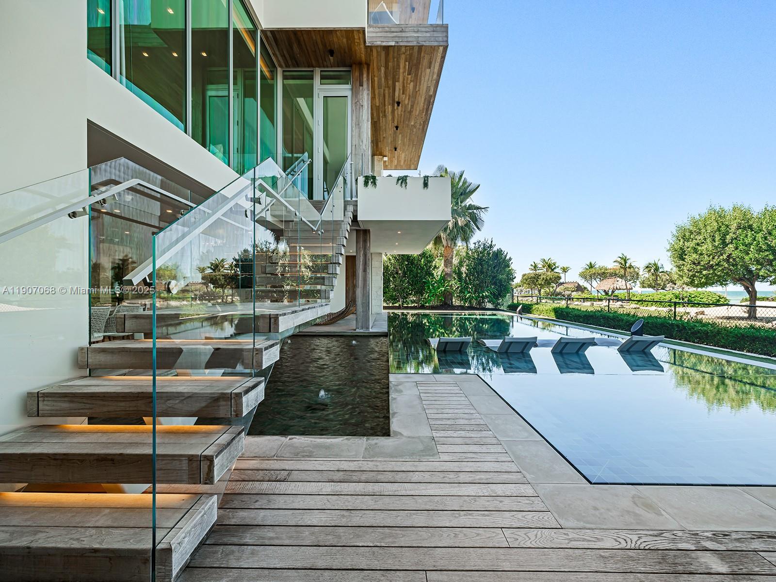 PORT ANTIGUA PLAT NO 2 - Residential