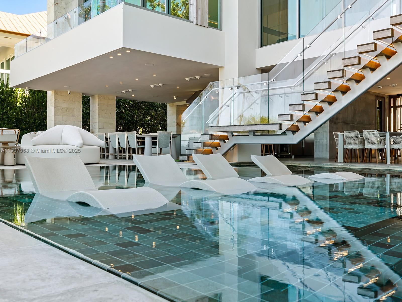 PORT ANTIGUA PLAT NO 2 - Residential