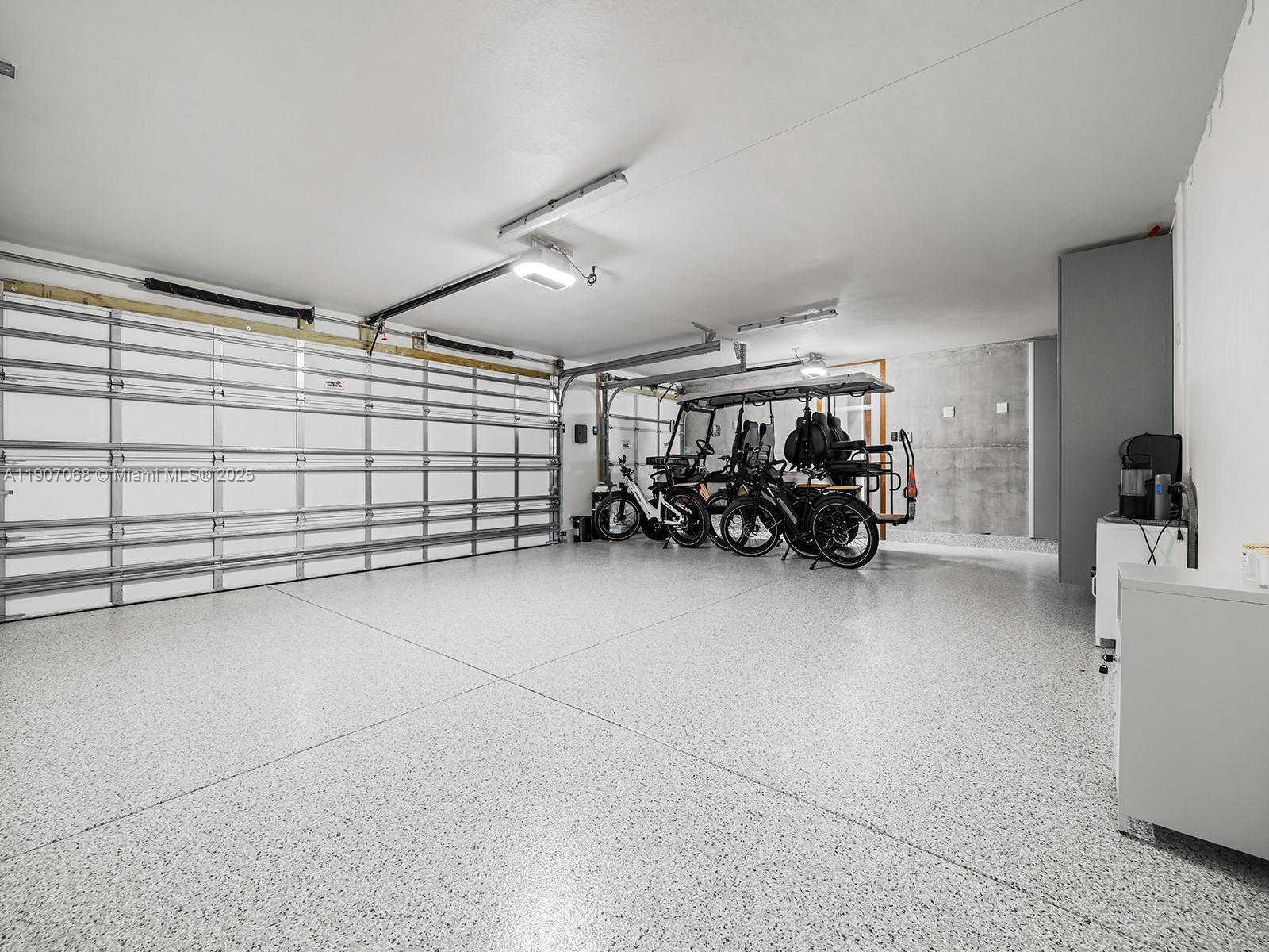 PORT ANTIGUA PLAT NO 2 - Residential