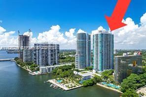 2101 Brickell Ave 2002