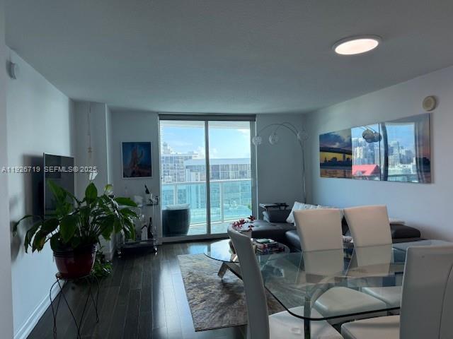 2101 Brickell Ave 2002