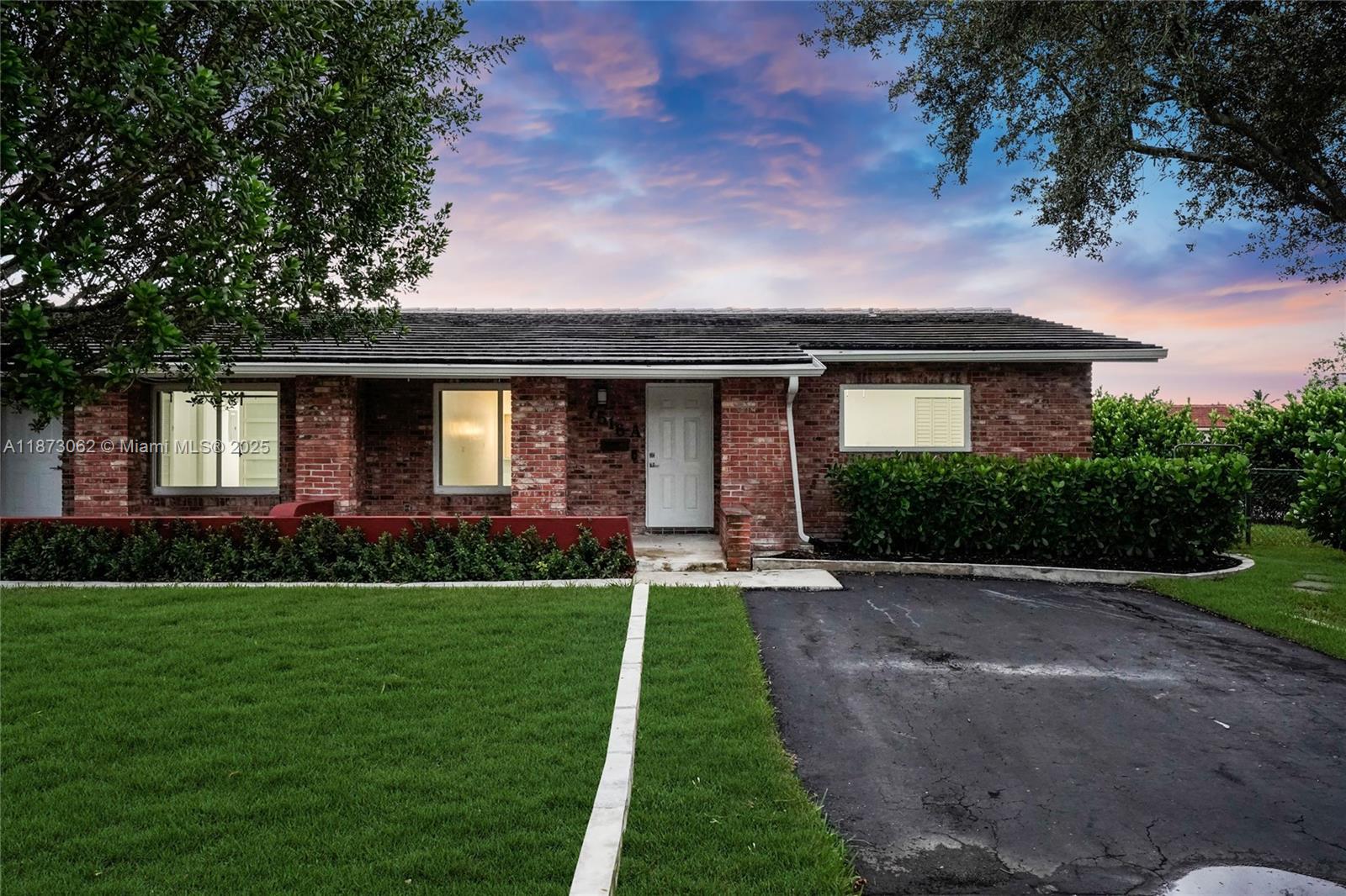 7516 NW 44th Ct