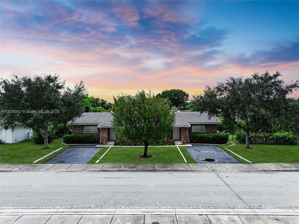 Photo of 7516 NW 44th Ct, Coral Springs, FL 33065 (MLS # A11873062)