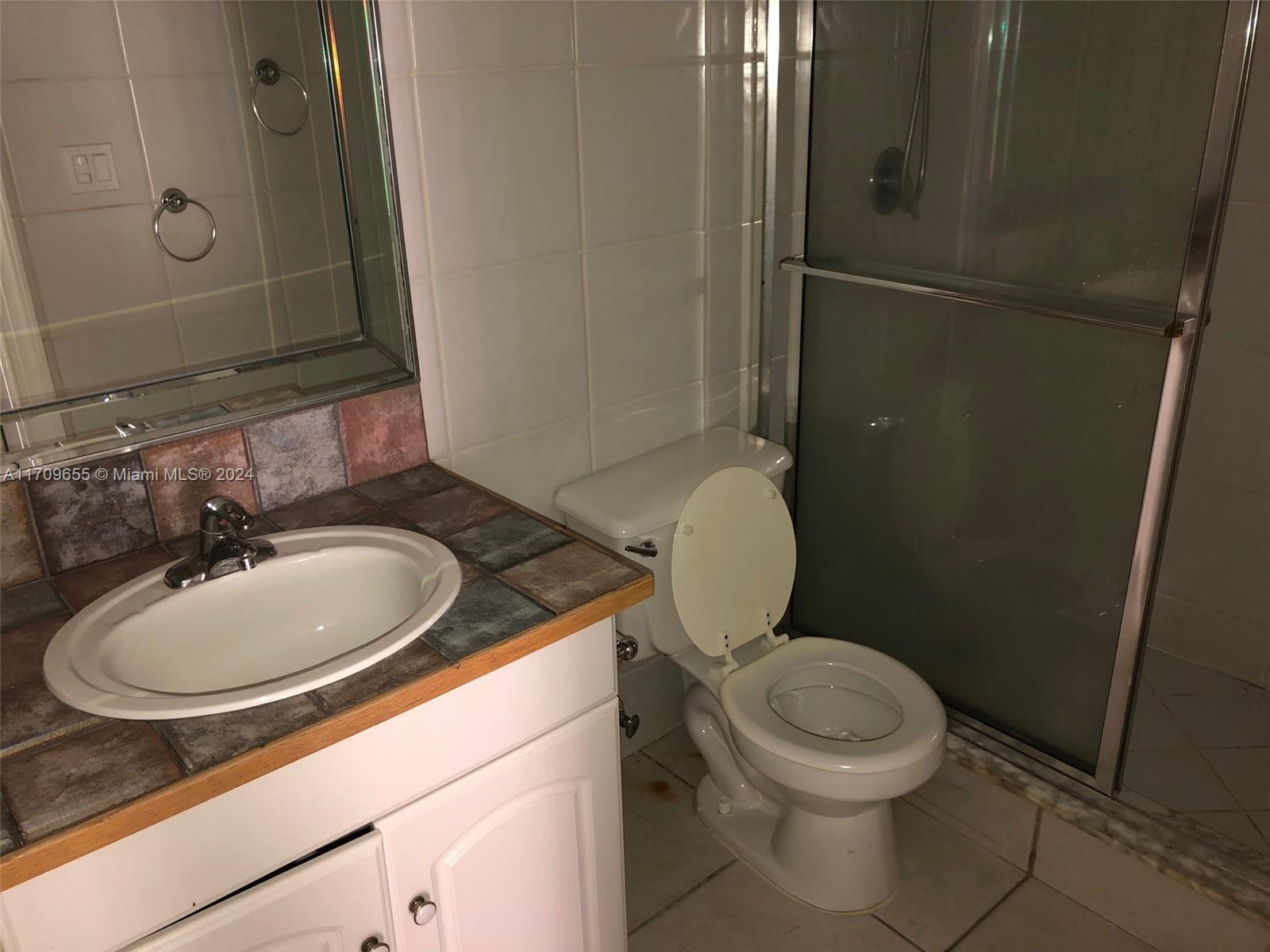 SPANISH TRACE CONDO - Residential Lease