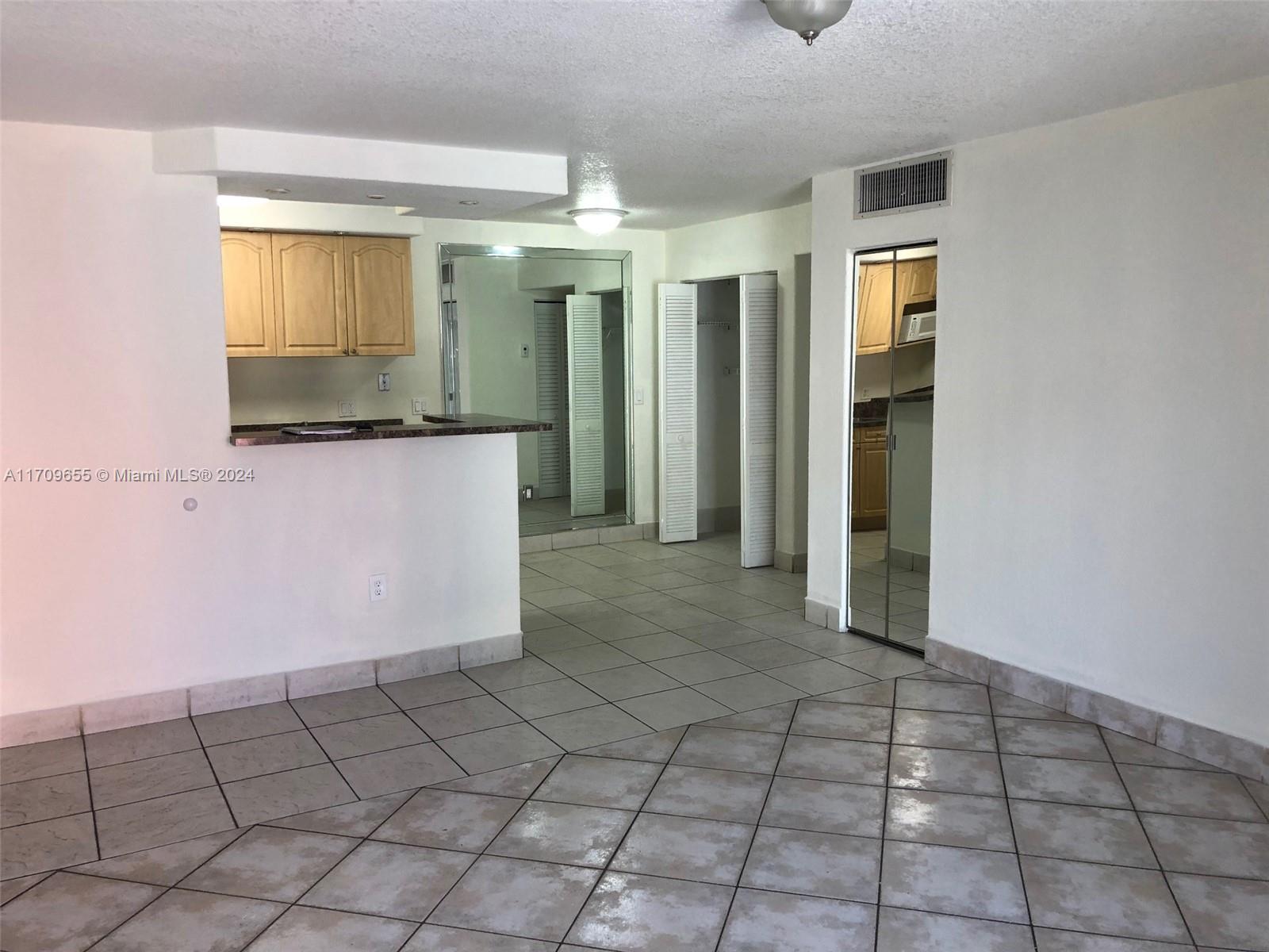 SPANISH TRACE CONDO - Residential Lease