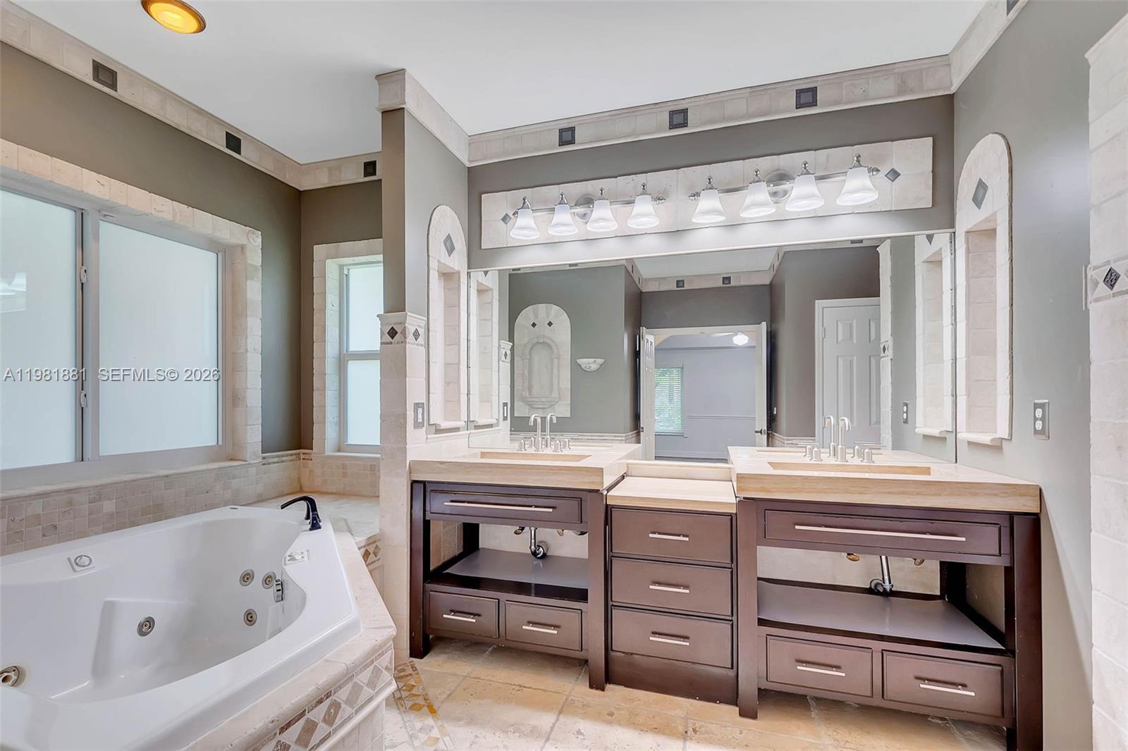 CHAPEL TRAIL REPLAT SECTI - Residential Lease