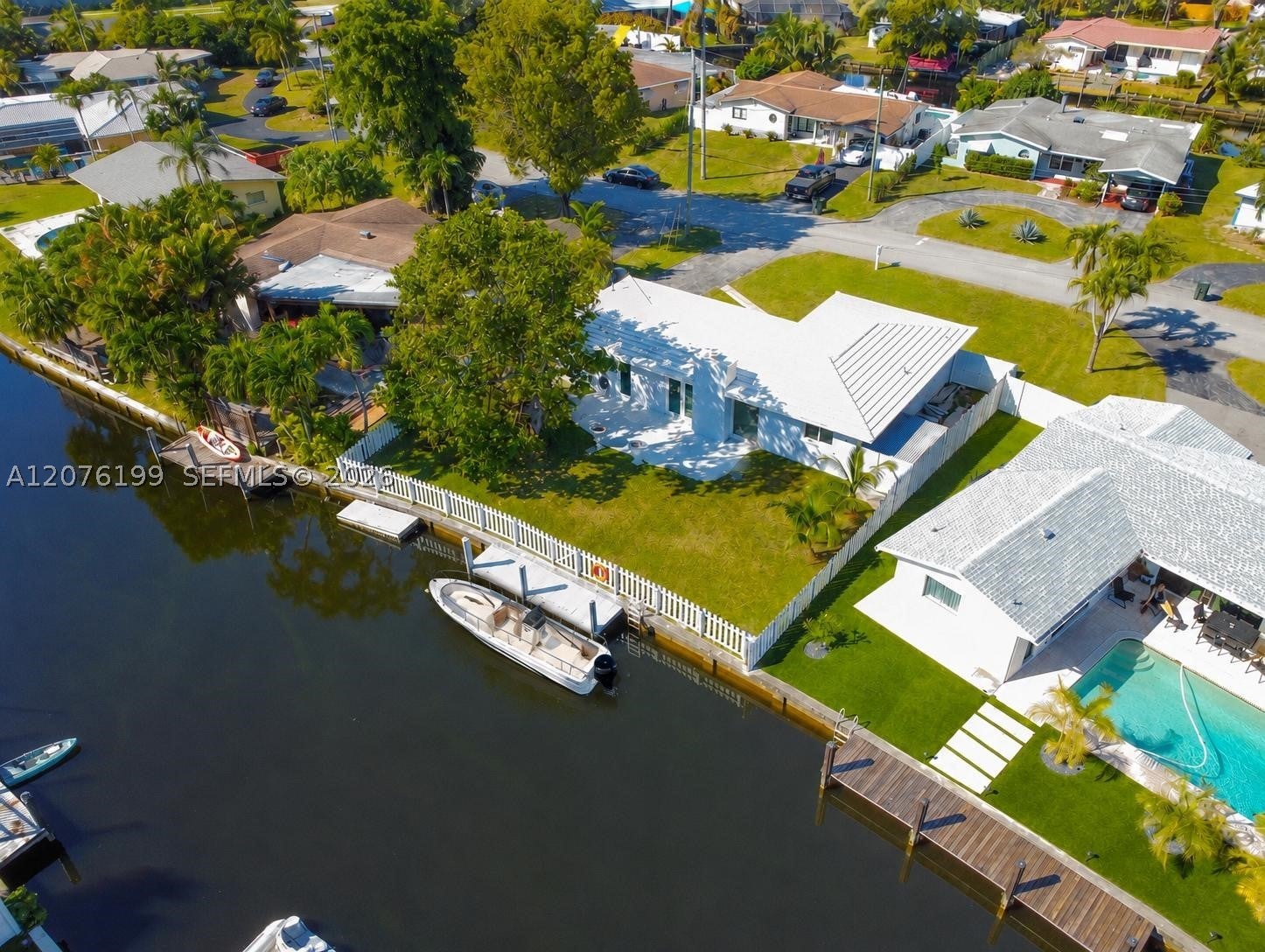 1980 NW 33rd Ct