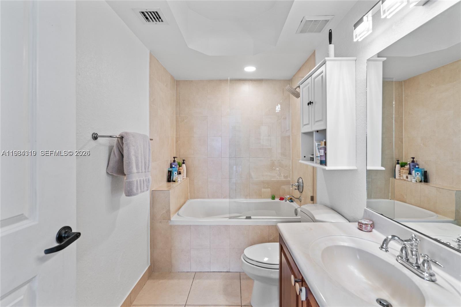 THE LUXOR RESIDENCES COND - Residential Lease